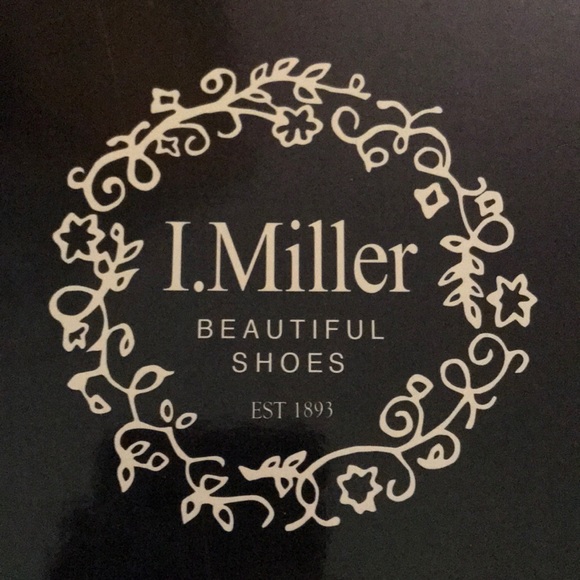Worn once! Silver I. Miller Myrtle heels! W/ box - Picture 6 of 6